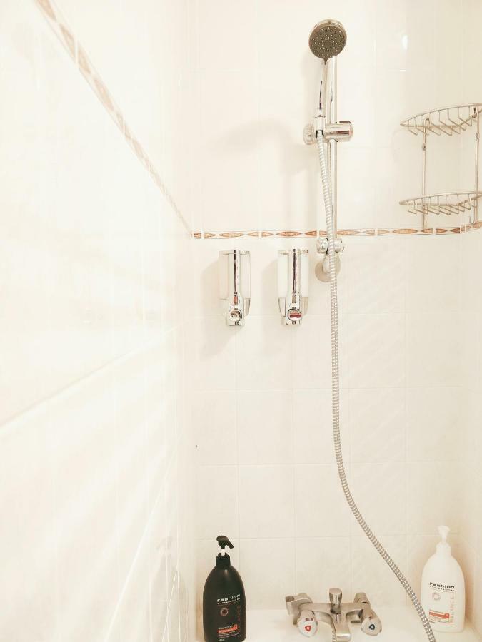Studio Royal By Beds4Wanderlust - Place Du Marche Avec Parking Prive Fontainebleau Exterior foto